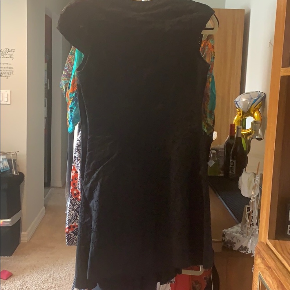 Dress - Picture 3 of 4